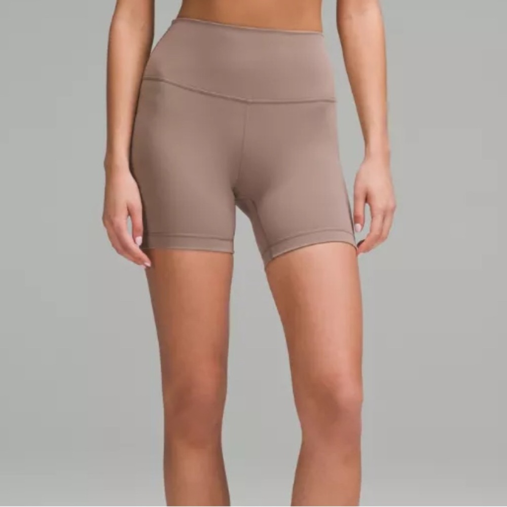 Lululemon Wunder Train High Rise 6” Short Size 4 Taupetastic
